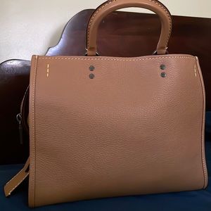 Coach Rogue Light Saddle